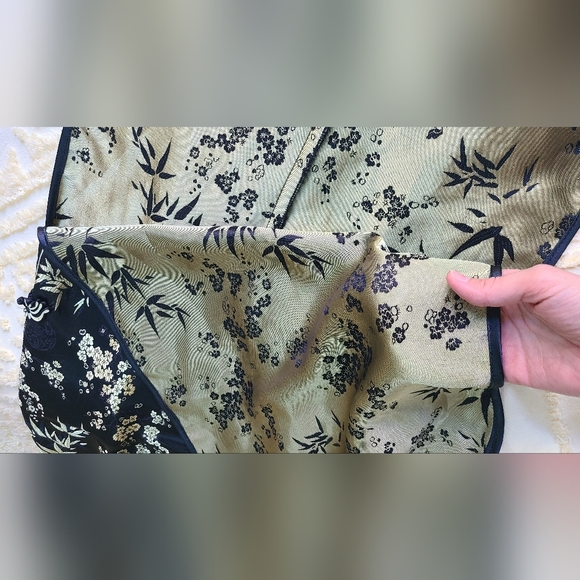 Traditional Chinese Cheongsam Full Length Black And Gold Size S - Picture 14 of 17